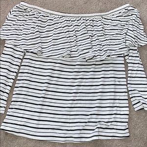 XS long sleeve off the shoulder shirt
